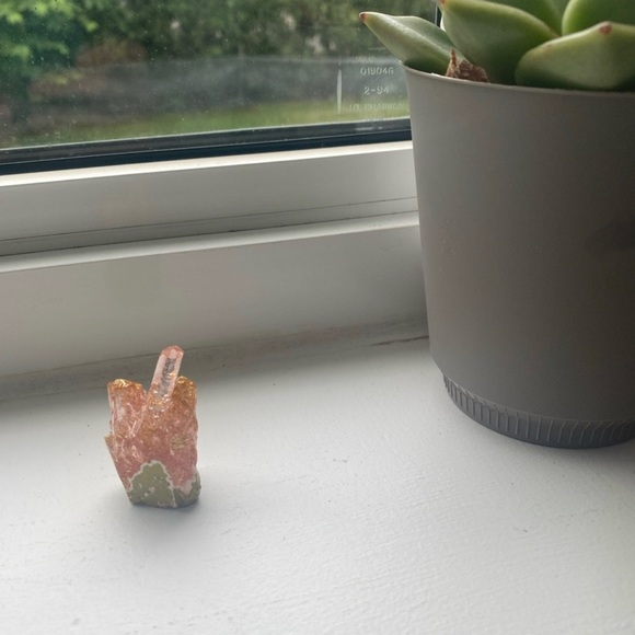 [❌]  Light pink crystal cluster with gold flakes inside 💖 - Picture 4 of 16